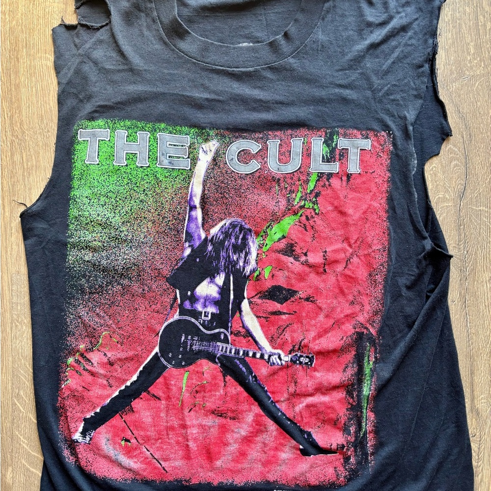 Vintage 1989 The Cult - Sonic Temple LG Thrashed Tour Shirt